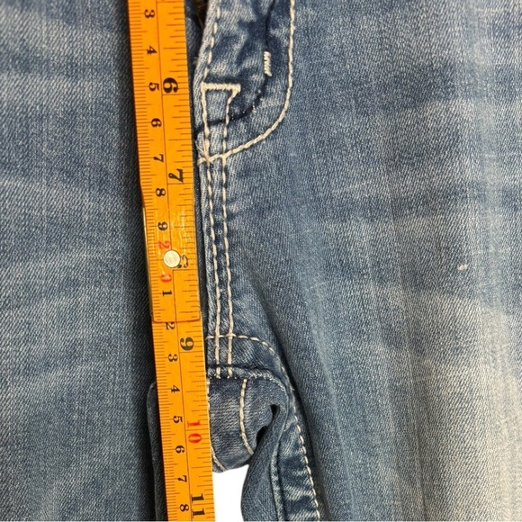 Miss Me Distressed Boyfriend Blue Capri Jeans JB1046P Size 28 - Picture 11 of 13